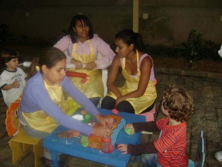 Oficina de massinha 